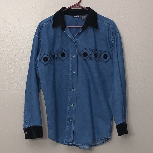 J Gee Long Sleeve Denim button down shirt with contrast collar cuffs embroidery - Picture 2 of 13